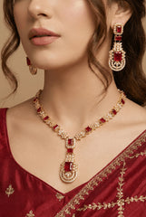 Zirconia Cuts Style Necklace Set