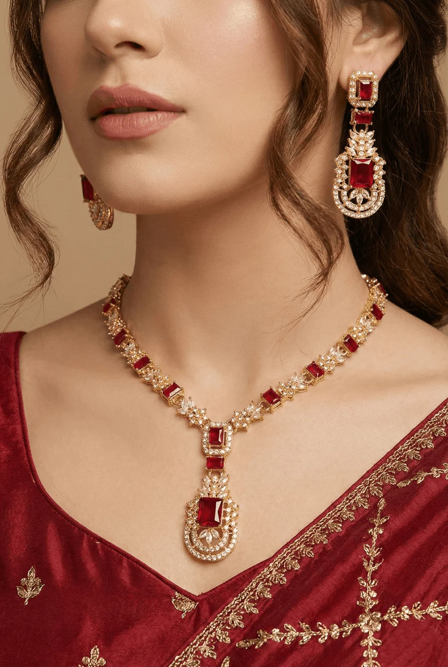 Zirconia Cuts Style Necklace Set